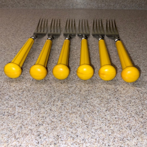 23 PIECE SET Oxford Hall VINTAGE 1973 Japan Stainless YELLOW Flatware - Picture 3 of 10